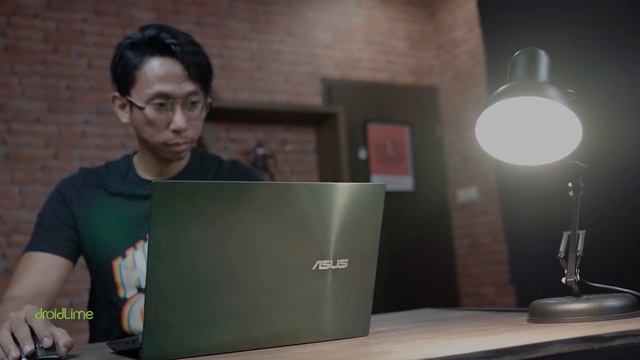 SELINGKUH DARI MACBOOK PRO KESAYANGAN | ASUS ZenBook Duo