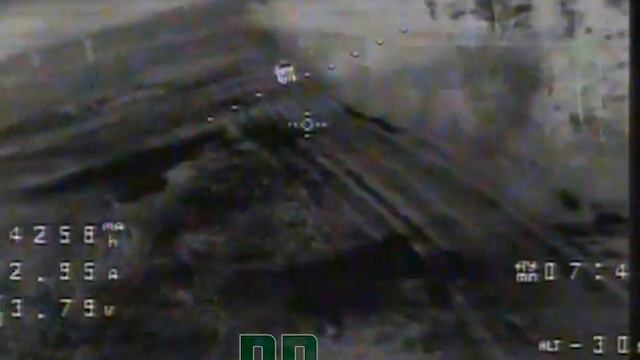 Дроноводы из ЦВО ночью перехватили бронеавтомобиль Хамви во время ротации