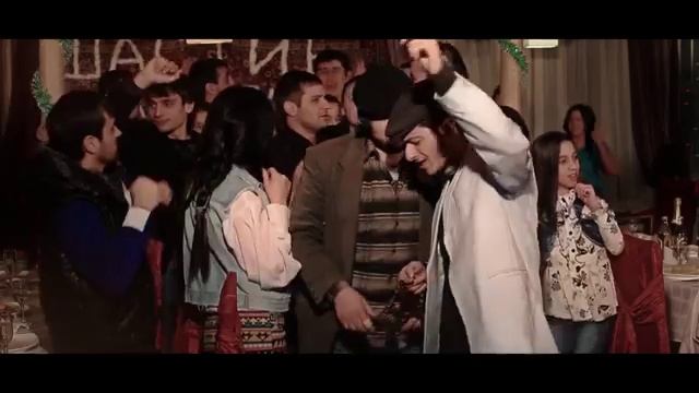 Эльбрус Джанмирзоев и Alexandros Tsopozidis - БРОДЯГА (официальный видеоклип).mp4