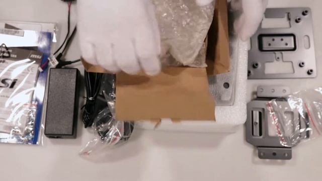 Unboxing MSI Cubi 3 Silent S-031BEU