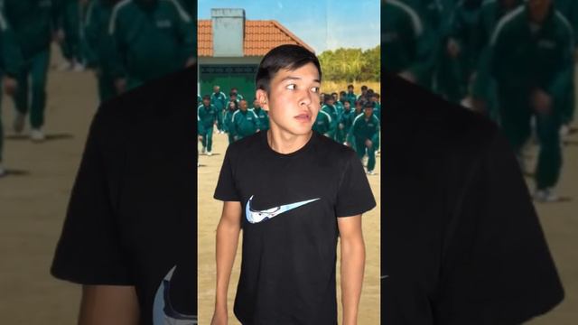Если бы мы с другом играли в игру кальмара 😂