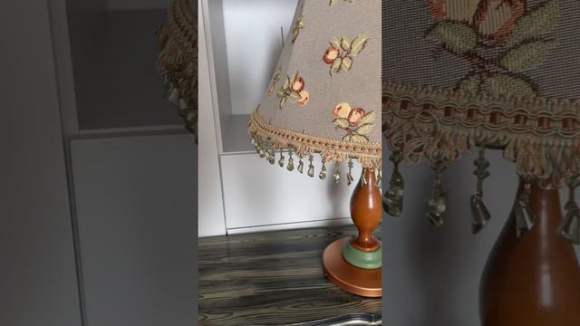 Лампа настольная в продаже #homedecor #interiordesign #shortsvideo #home #redesign #vintage