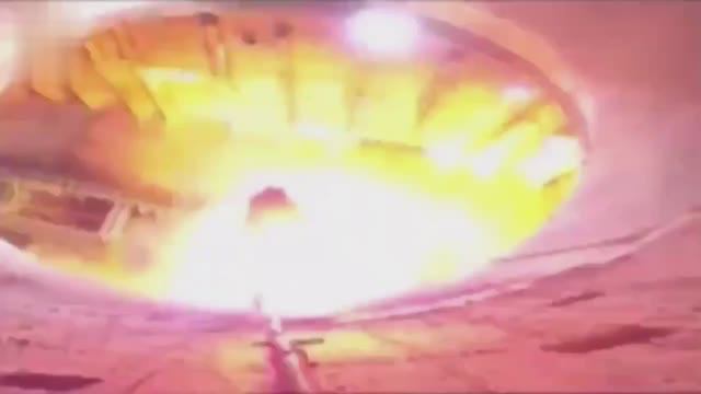 Иран- пуск баллистической ракеты Qiam из подземной шахты.