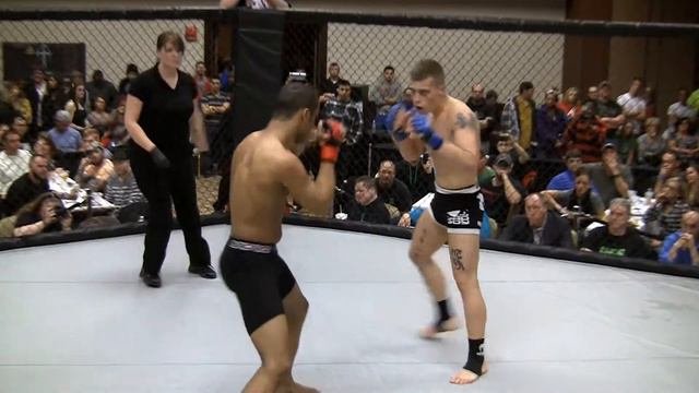 Elliot Blair vs. Christien Snodgrass - Art Of War Fighting Championships 4