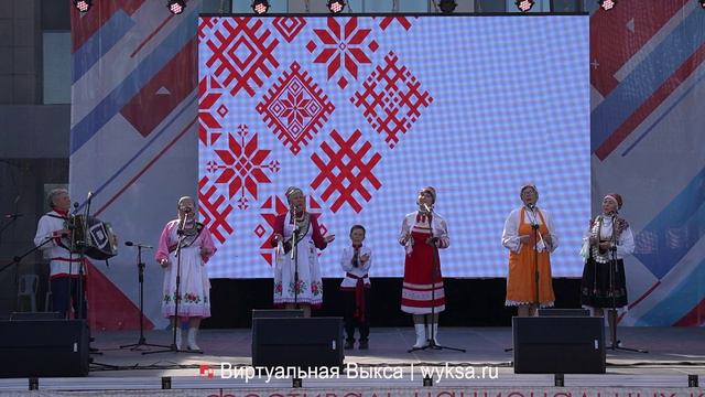 Фольклорный ансамбль «Нижегородские чуваши» на фестивале национальных культур «Карагод на Выксе». 2