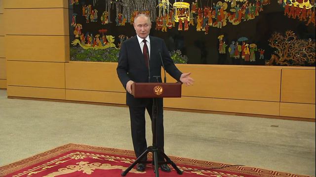 Россия думает о возможных изменениях ядерной доктрины
Путин ответил на вопросы СМИ. Вьетнам 20 июня