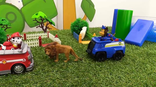 Щенячий Патруль ловит животных - Видео с игрушками из мультфильмов