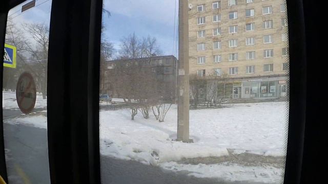 Пилон на одной остановке а автобус 271 на другой СПб 13-: Volgabus-5270.G4 6728 по 271 04.03.23