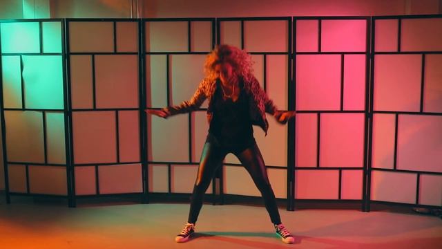 ZumbaTwinz - Jackson Feat. Delfin - Ponte Maniac