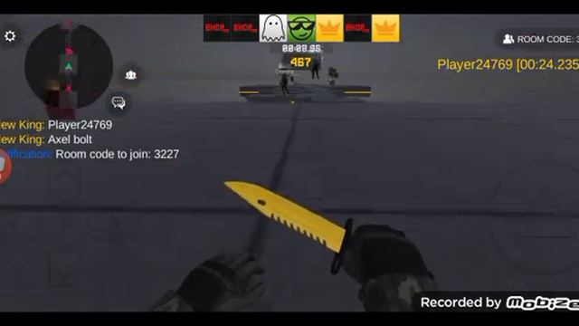 Meha Max 3D играет в игру под названием....