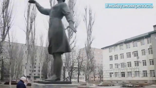 Студенческая молодежь Луганской Народной Республики широко отмечает праздник – День студента.