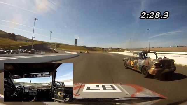 Two laps at 24 Hours of Lemons (Sears Pointless 2013) [Sn-96MSu3f4]