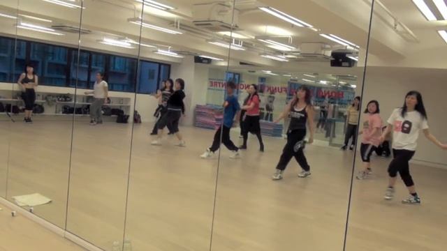 Arisu's Hiphop Funky - "Girl gone wild"