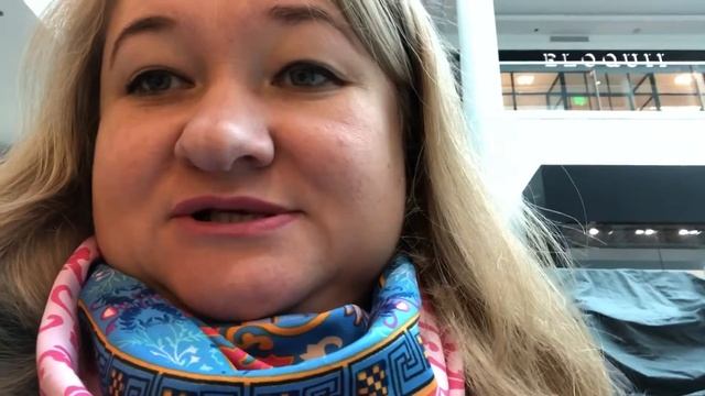 ТОРГОВЫЙ ЦЕНТР В США. ПОЗДРАВЛЕНИЯ С ЖЕНСКИМ Днём 8 Марта ! Влог. КОСМЕТИКА.