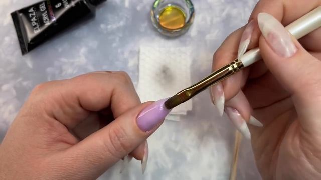 Люминесцентные ногти ко Дню влюблённых