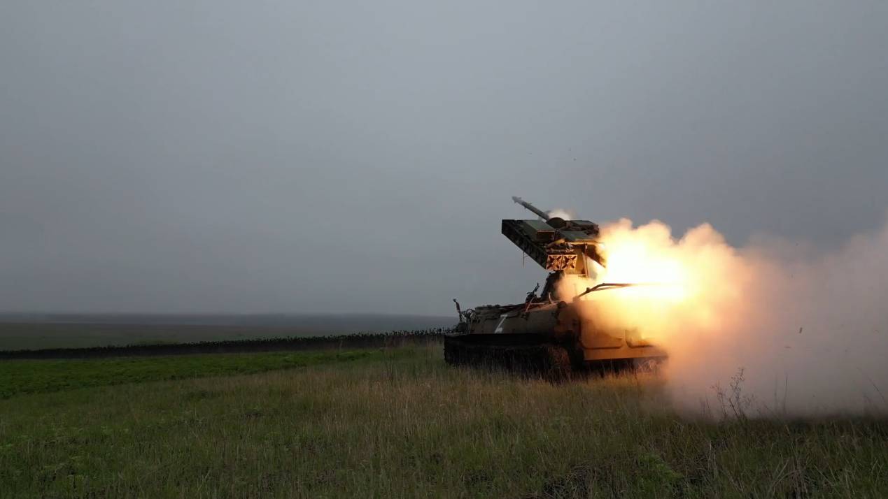 ЗРК «Стрела-10» «Север» в ходе проведения СВО надежно прикрывают войска  от воздушного нападения