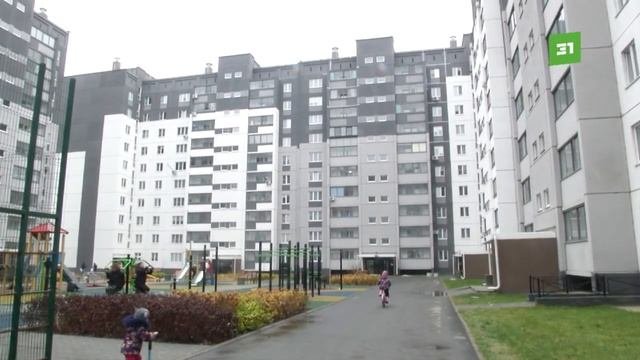 Жительница Советского района построила отдельный вход себе в квартиру