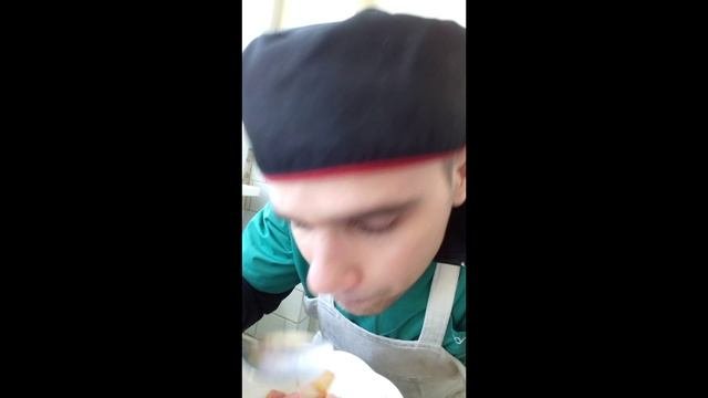 МУКБАНГИТИНГ ОБЕД ПЕРВОЕ и ВТОРОЕОБЖОР БОРЩ КУРИЦА КОТЛЕТА КАПУСТА КАРТОШКА НА РАБОТЕ145