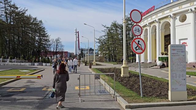 На ВДНХ, Ботаническом саду и парке "Останкино" запретили ездить на СИМ (апрель 2024)