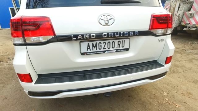 Сиденья BMW,антихром и многое другое на TOYOTA LAND CRUISER 200
