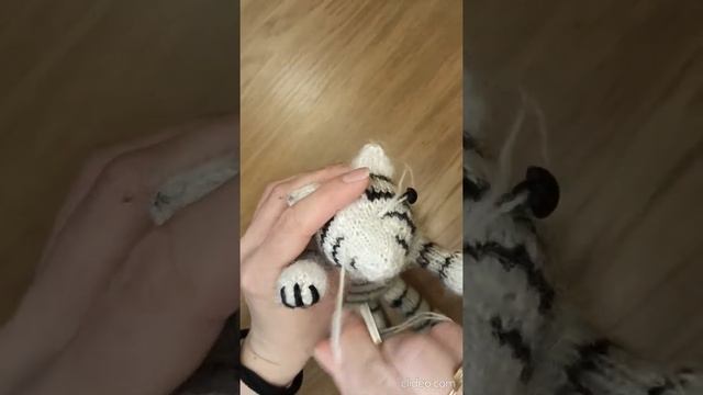 Baby Tiger Knitting Pattern - How To Sew Eyes (Как пришить глазки)