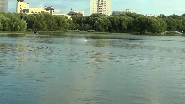 Скоростной катер на радиоуправлении Mystyc c5000 840mm Miss Geico