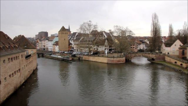 Франция. Страсбург. Район Крытых мостов (Les Ponts Couverts).