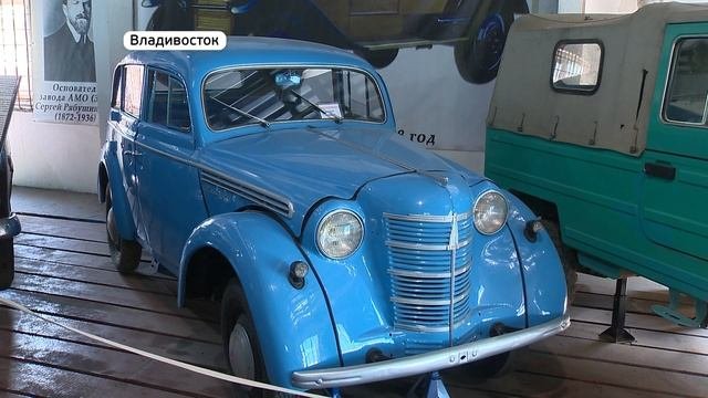 Машину из прошлого обнаружили при сносе гаражей