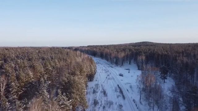 Мраморский карьер с высоты птичьего полёта. Пролёт над железной дорогой от Косого Брода до Мрамора