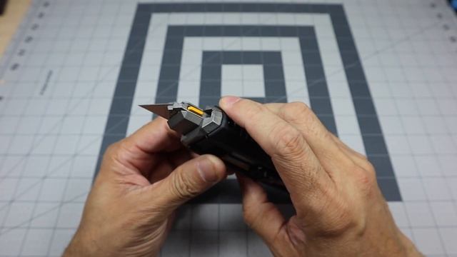 Changing the Blade on the Toughbuilt Scraper Utility Knife