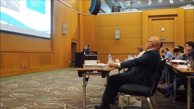 Китайско-русский синхронный перевод на форуме в Москве