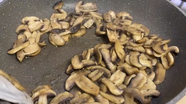 Салат з  Квасолі Стручкової, та Грибів