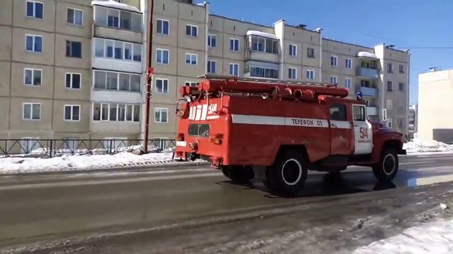пожарная машина зил в посёлке Черёмухово.
