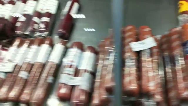 Наш маленький праздник. Прогулка. Вкусный завтрак. Покупки.