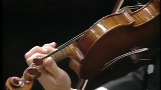Arnold Belnick [Арнолд Карабелник]: Shostakovich Violin Concerto in A min. (1 of 2)