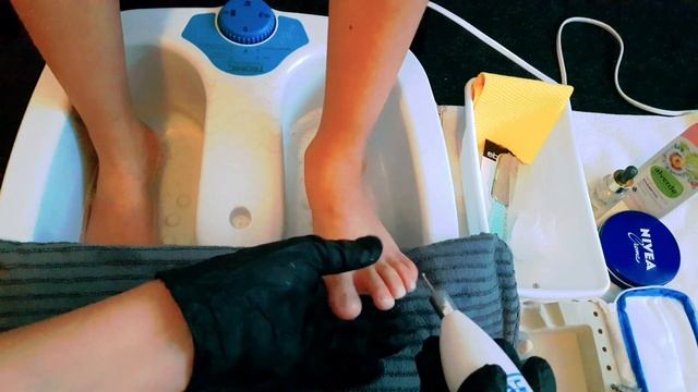 ПЕДИКЮР В ДОМОШНИХ УСЛОВИЯХ ✔ЧИСТИМ ПЯТКИ ПРОФЕССИОНАЛЬНО ДОМАШНИХ УСЛОВИЯХ✔ТАРЗИ ТОЗАКАРДАНИ ПОЙ