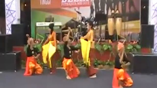 Indonesian traditional dance "Java"