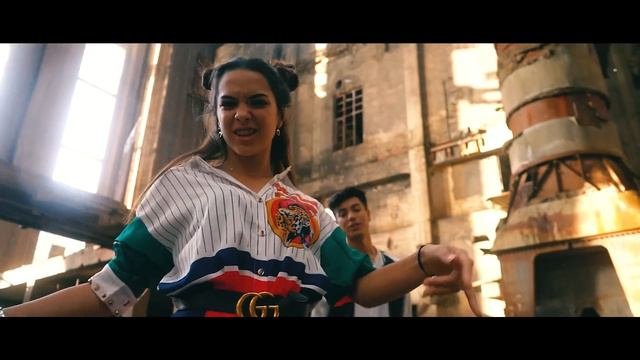 Naim Darrechi  Ángela Mármol - Volver A Empezar Videoclip Oficial