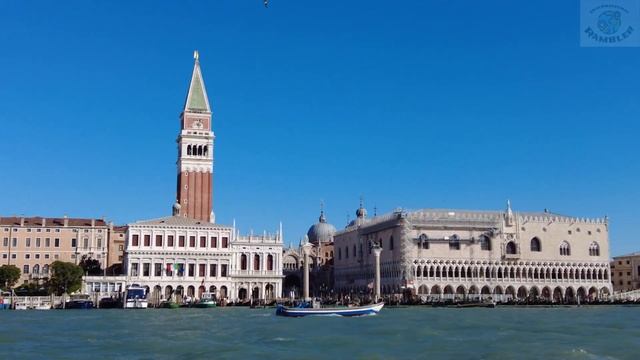 ?? Venice Canals: Hop On Hop Off Boat Ride