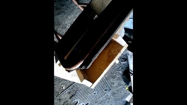 Бункерная кормушка для кроликов