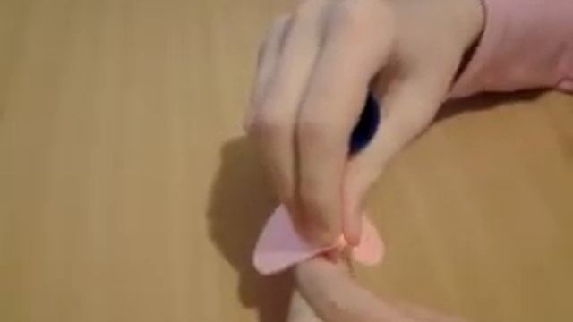 Две поделки из бумаги ко дню святого валентина.