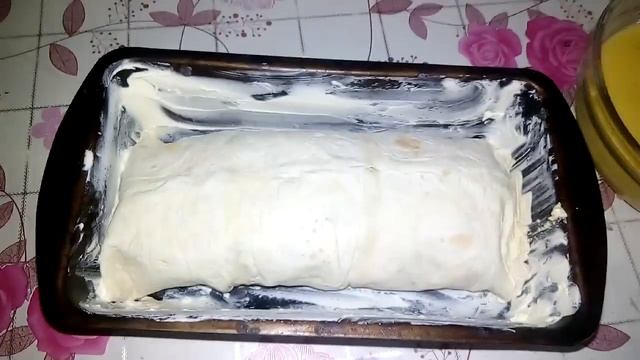 Блюда из лаваша:Рулет с творогом и зеленым луком.