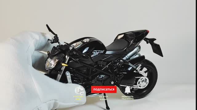 Масштабная модель мотоцикла Ducati Streetfighter в масштабе 1:12 из моей коллекции)))