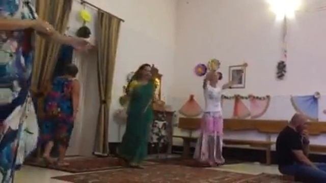 Киртан и танцы
