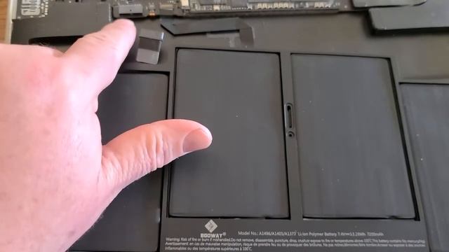 Super Easy replacing Mid 2011 Mac Book Air Computer Battery!