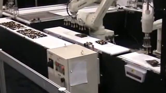 Mitsubishi RH-RV Robot in Motion (2)