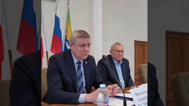 Глава администрации Азовского района Александр Палатный об основных итогах финансового года.