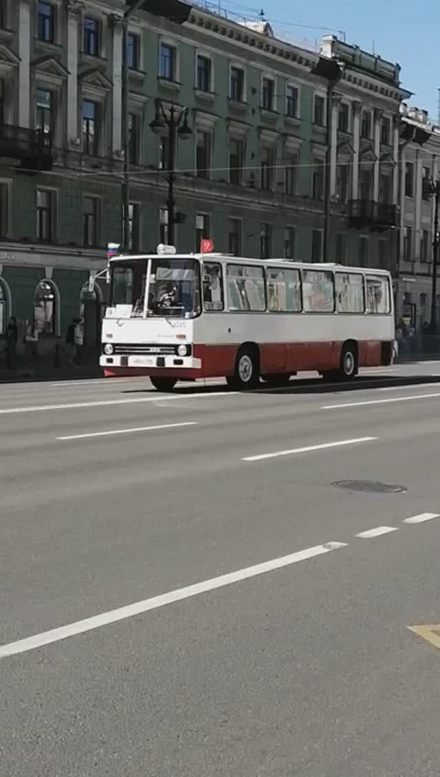 Ретро парад транспорта в Петербурге - продолжение