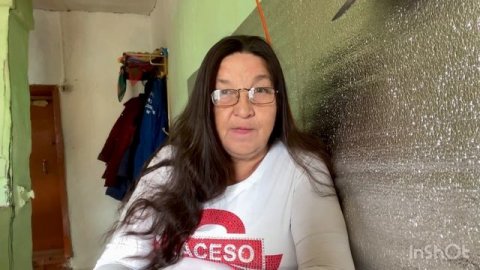 В наше время это не модно и дорого.Как купить айфон.