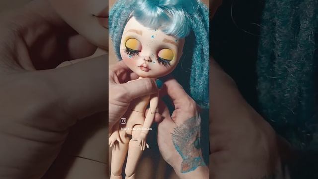 Дредастая малышка Блайз Единорог?